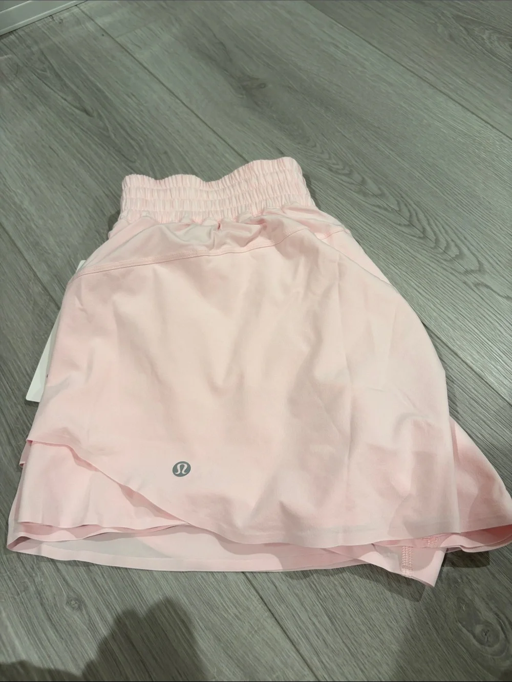 Lululemon shake it out short